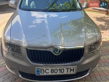 Авто Skoda Superb 2012 № 8834712