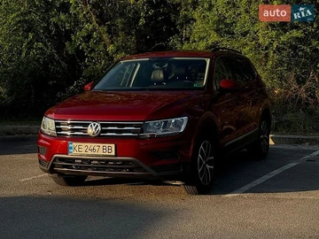 Авто Volkswagen Tiguan 2021 № 8835206