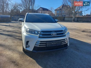 Авто Toyota Highlander 2019 № 8835474