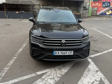 Авто Volkswagen Tiguan 2023 № 8835493