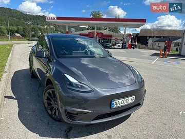 Авто Tesla Model Y 2023 № 8835505