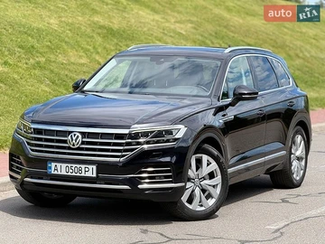 Авто Volkswagen Touareg 2018 № 8835512