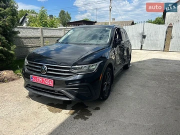 Авто Volkswagen Tiguan 2023 № 8835773