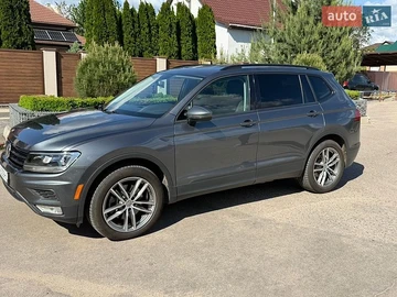 Авто Volkswagen Tiguan 2020 № 8835779