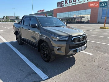 Авто Toyota Hilux 2023 № 8835806