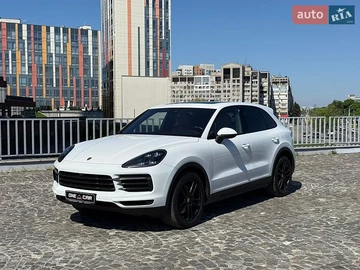Авто Porsche Cayenne 2021 № 8835908