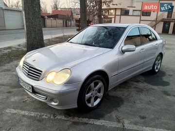 Авто Mercedes C-Class 2005 № 8836612