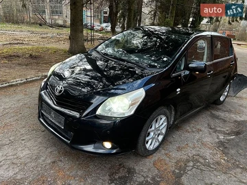 Авто Toyota Verso 2010 № 8836997