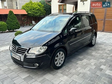 Авто Volkswagen Touran 2009 № 8837009