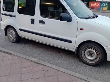 Авто Renault Kangoo 2000 № 8837149