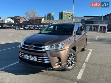 Авто Toyota Highlander 2017 № 8837337