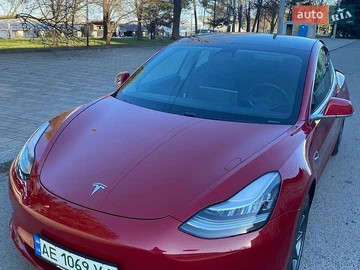 Авто Tesla Model 3 2019 № 8837657