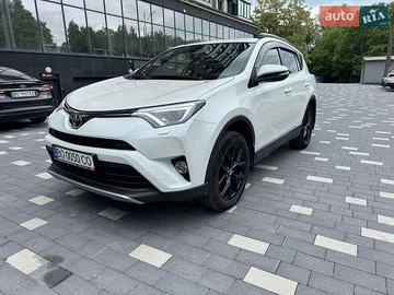Авто Toyota Rav4 2018 № 8837672