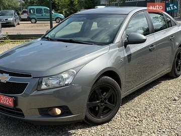 Авто Chevrolet Cruze 2010 № 8837920