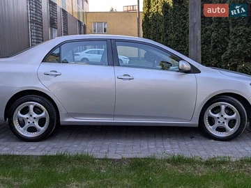Авто Toyota Corolla 2013 № 8838008