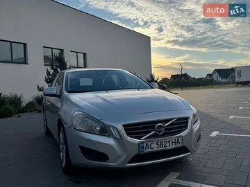 Авто Volvo V60 2013 № 8838461