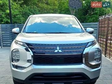 Авто Mitsubishi Outlander 2022 № 8838723