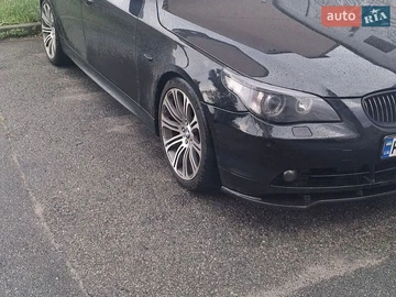 Авто BMW 5 Series 2003 № 8839150