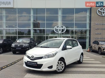 Авто Toyota Yaris 2013 № 8839163