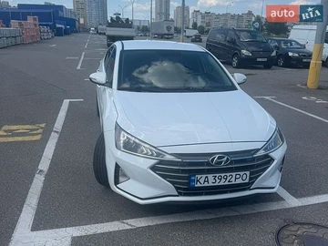 Авто Hyundai Elantra 2019 № 8839282