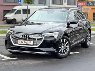 Авто Audi E-Tron 2019 № 8839424
