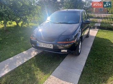 Авто Chevrolet Aveo 2004 № 8839589