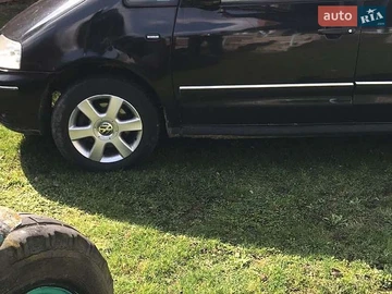 Авто Volkswagen Sharan 2004 № 8839775