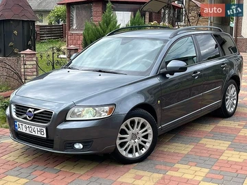 Авто Volvo V50 2010 № 8839821