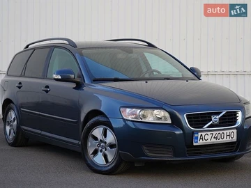 Авто Volvo V50 2010 № 8839900