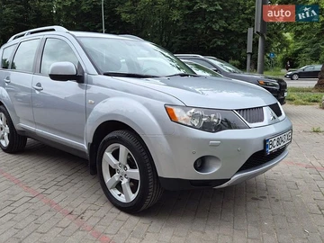 Авто Mitsubishi Outlander Xl 2008 № 8839904