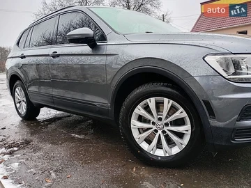 Авто Volkswagen Tiguan 2018 № 8840188
