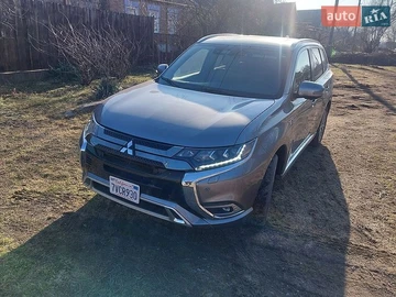 Авто Mitsubishi Outlander 2020 № 8840301