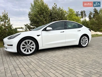 Авто Tesla Model 3 2022 № 8840302