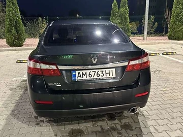 Авто Renault Latitude 2011 № 8840314