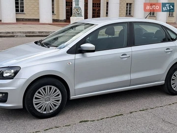 Авто Volkswagen Polo 2019 № 8840686