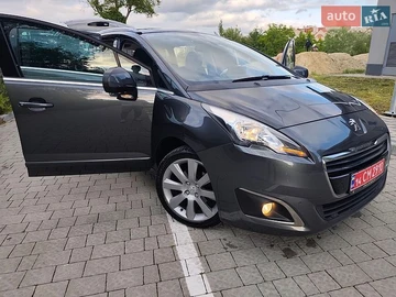 Авто Peugeot 5008 2016 № 8840876