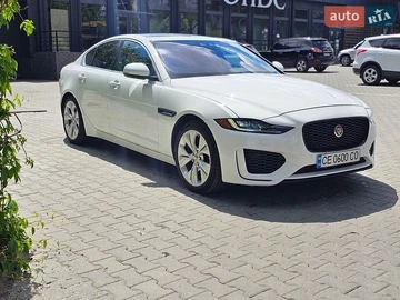 Авто Jaguar Xe 2020 № 8841305