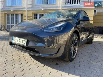 Авто Tesla Model Y 2024 № 8841306