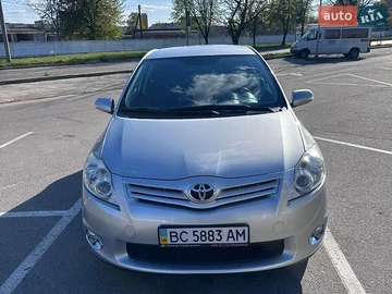 Авто Toyota Auris 2012 № 8841631