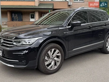 Авто Volkswagen Tiguan 2021 № 8841775