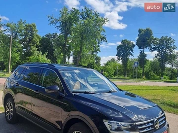 Авто Volkswagen Tiguan 2019 № 8842181