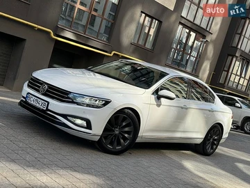 Авто Volkswagen Passat 2020 № 8842204
