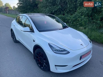 Авто Tesla Model Y 2022 № 8842213