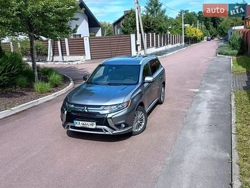 Авто Mitsubishi Outlander 2022 № 8842223