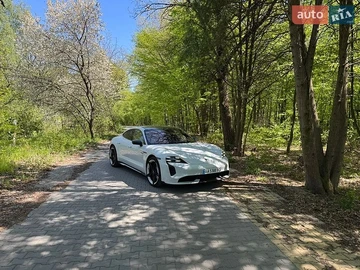 Авто Porsche Taycan 2021 № 8842380