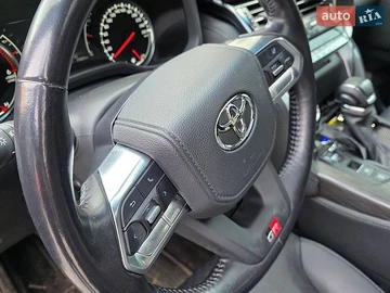 Авто Toyota Land Cruiser 2022 № 8842381