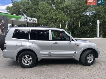 Авто Mitsubishi Pajero 2001 № 8842622