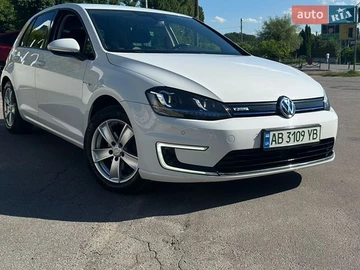 Авто Volkswagen E-Golf 2015 № 8842644