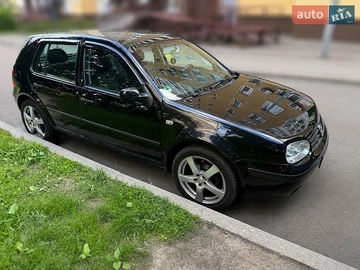 Авто Volkswagen Golf 2001 № 8843255
