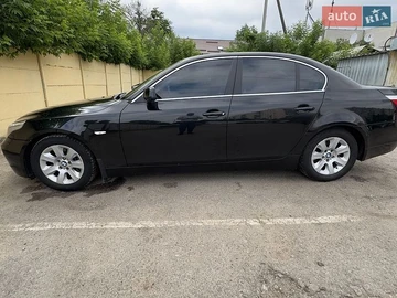 Авто BMW 5 Series 2005 № 8843447
